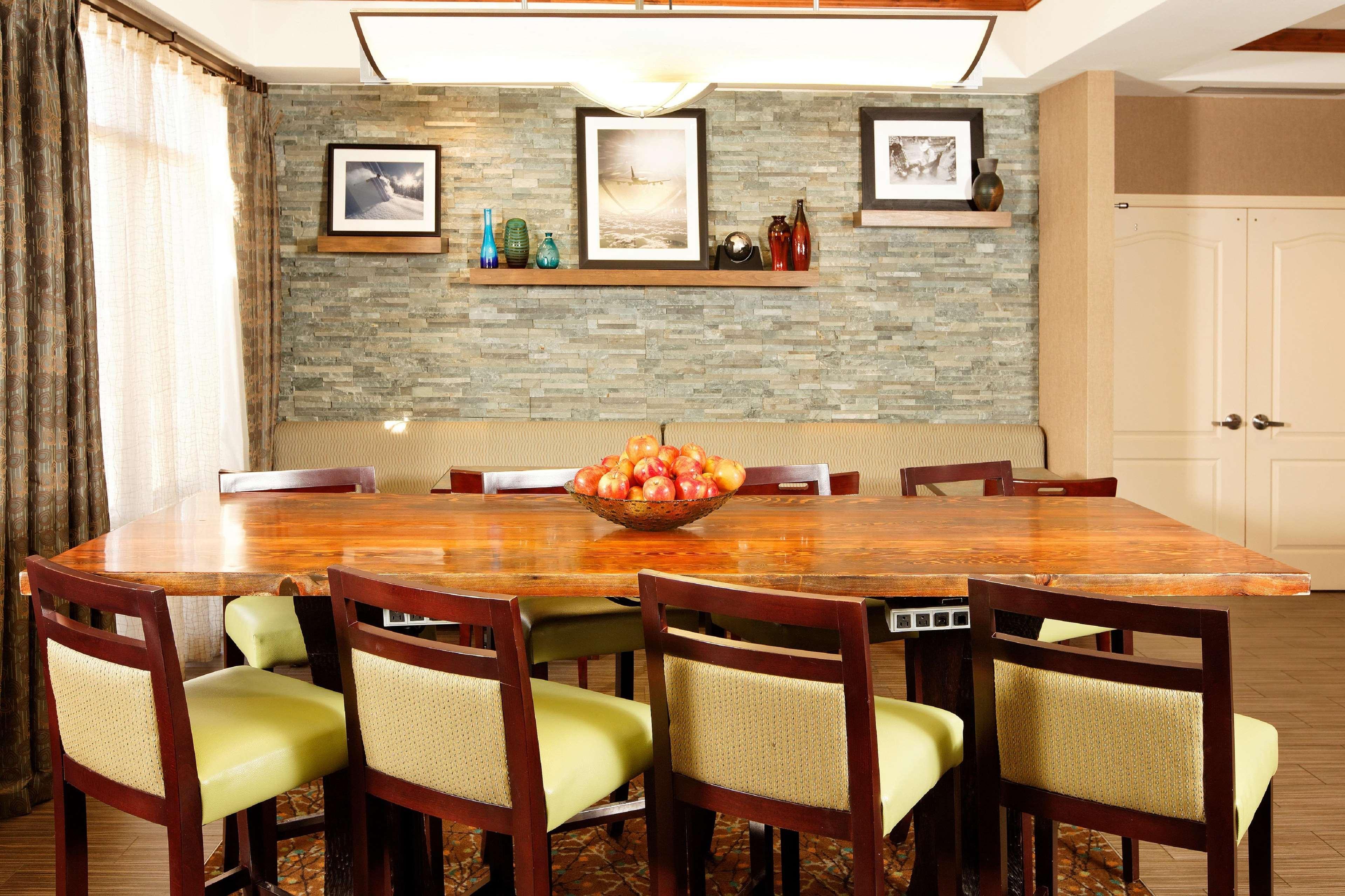 Hotel Hampton By Hilton