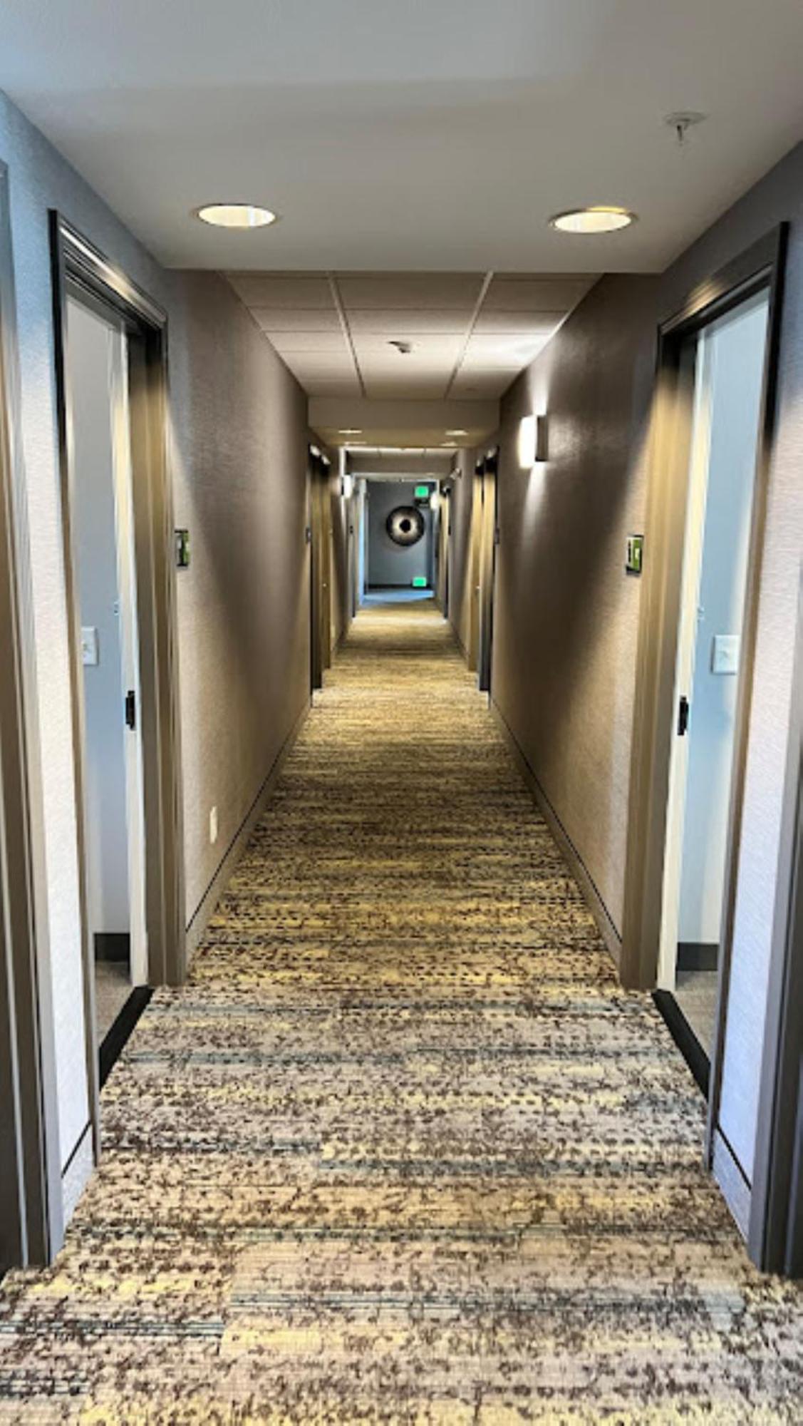 Hampton By Hilton 3*