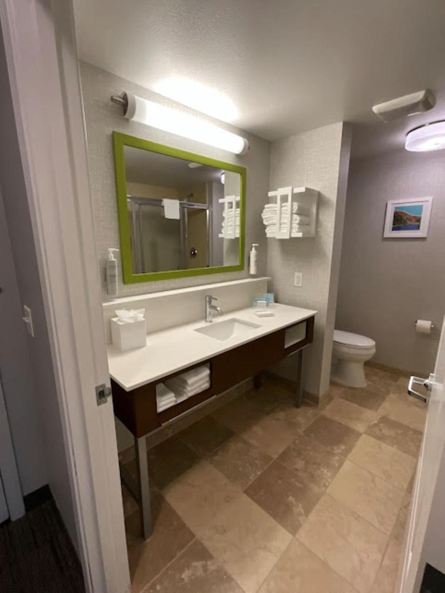 Hampton By Hilton Hotel 3*