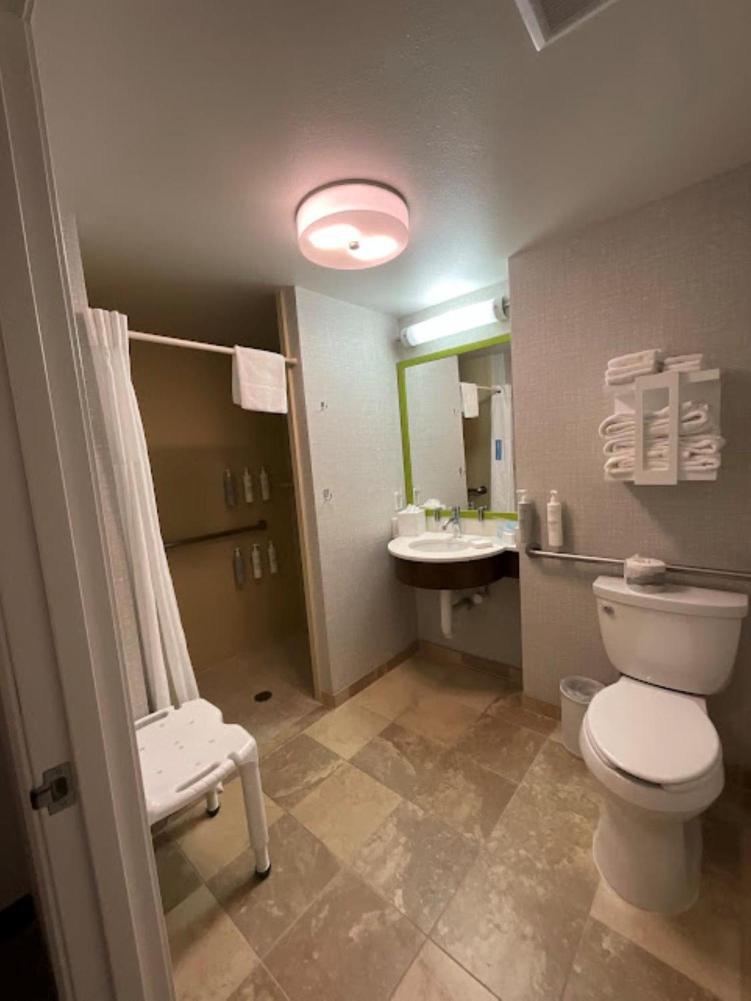 Hotel Hampton By Hilton 3*